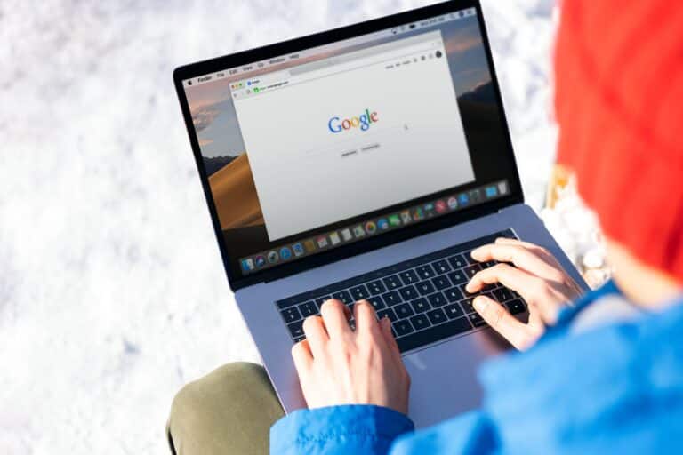 Comment faire apparaître son site sur google gratuitement